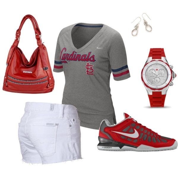 baseball game outfit idea for women 10