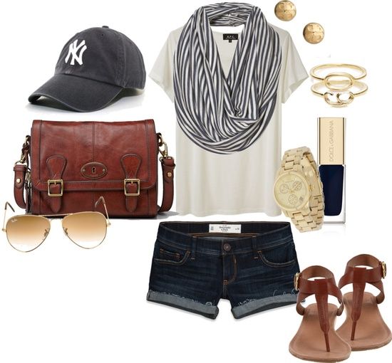 baseball game outfit idea for women 3