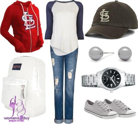 10 Snazzy Women Outfit Ideas for a Baseball Game