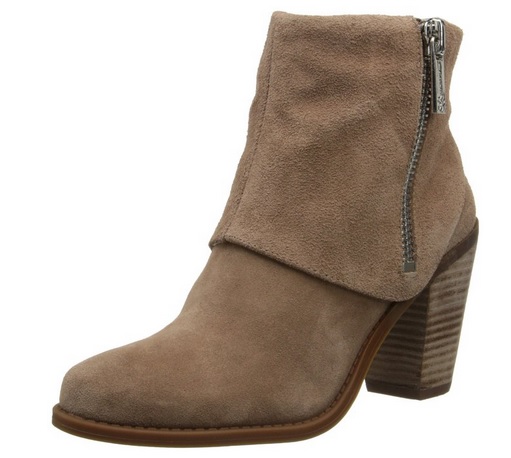 fall winter women in warm weather 5