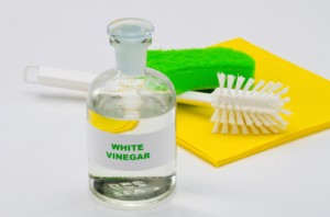 white vinegar for cleaning