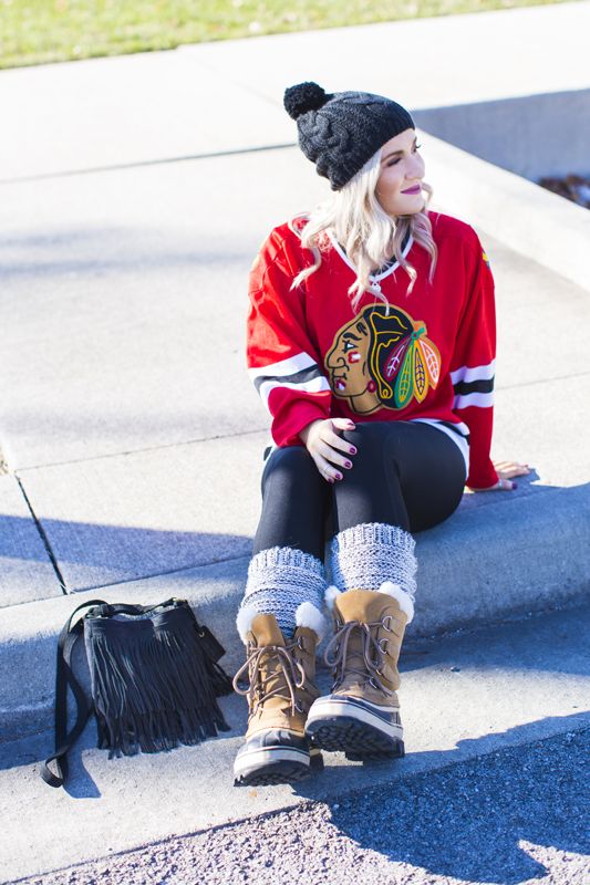 21 Adorable Outfits to Make You Look Chic in a Hockey Game - Outfit Ideas HQ