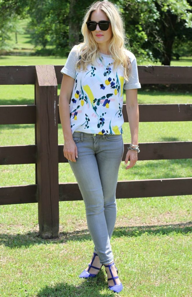 grey jeans with floral top