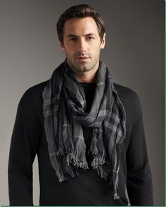 mens-scarf-outfit-ideas-18